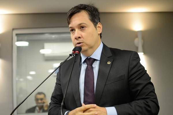 Deputado Júnior Araújo Destaca Seu Trabalho na Assembleia Legislativa