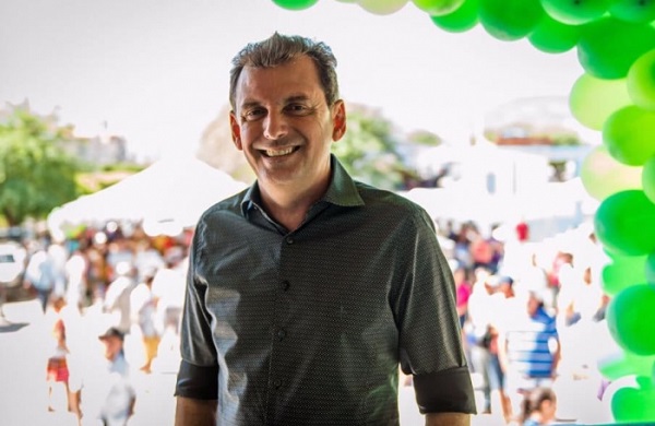São José de Piranhas: Chico Mendes é o primeiro prefeito paraibano que quita salários de dezembro de todos os servidores