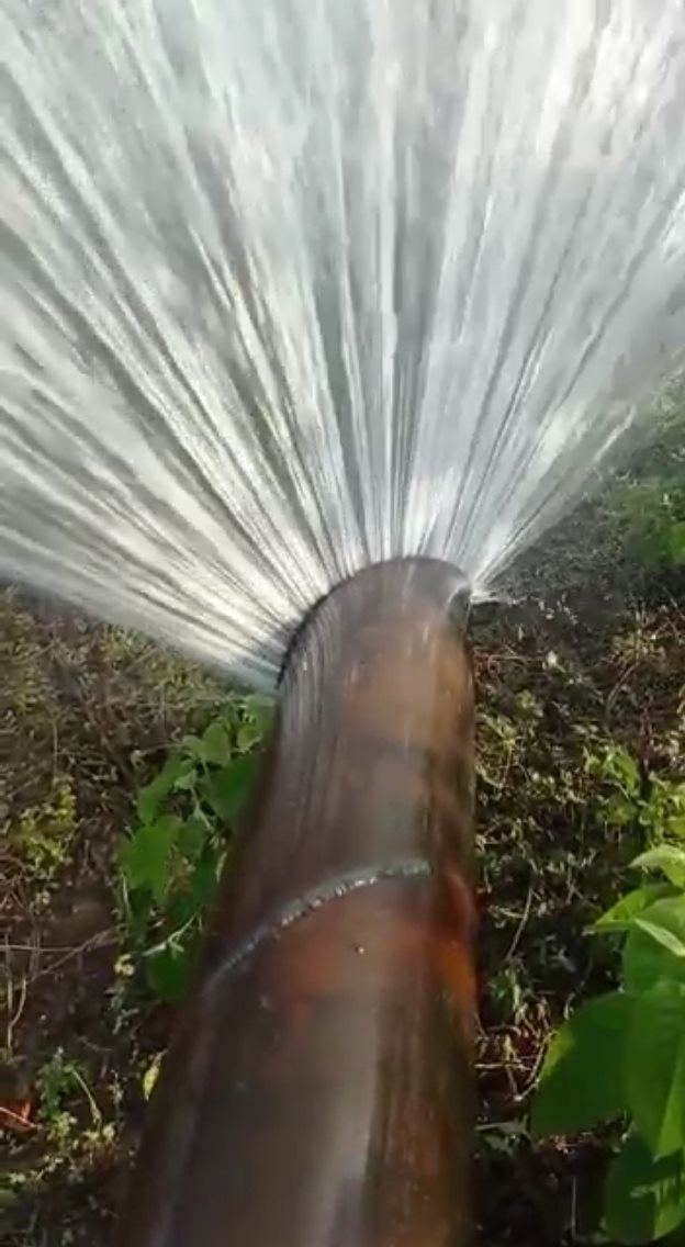 Vazamento em adutora interrompe fornecimento de água para cidades vale do piancó