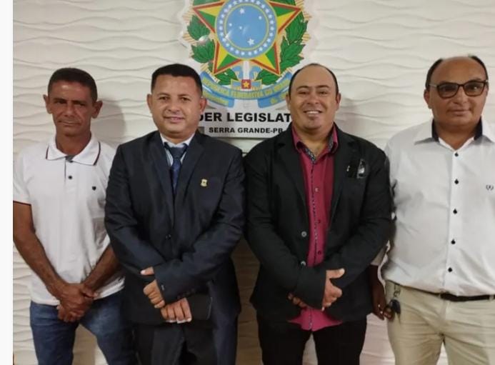 Professor Tico toma posse como novo presidente da Câmara de Serra Grande