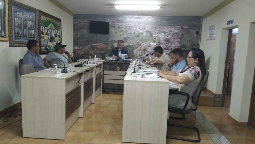 Câmara Municipal de Serra Grande Realiza Sessão e aprova dois projetos de lei