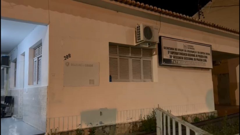 VÍDEO: Professor que tinha relacionamento com adolescente de Piancó foge suspeito de violência e cárcere privado