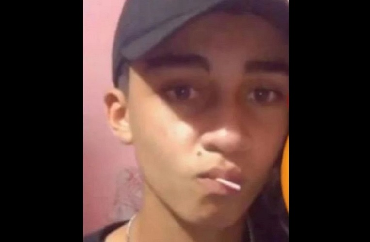 Adolescente de 14 anos morre afogado após sofrer acidente e cair em açude, em Conceição