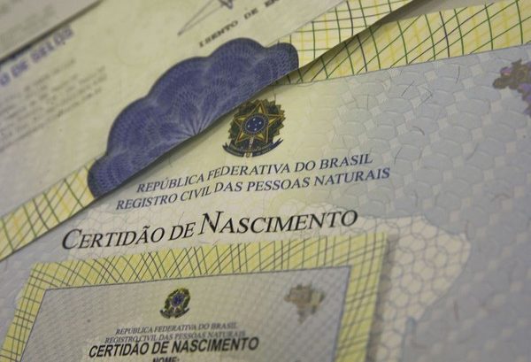 Brasil teve mais de 172 mil crianças sem nome do pai registrado em cartório em 2023