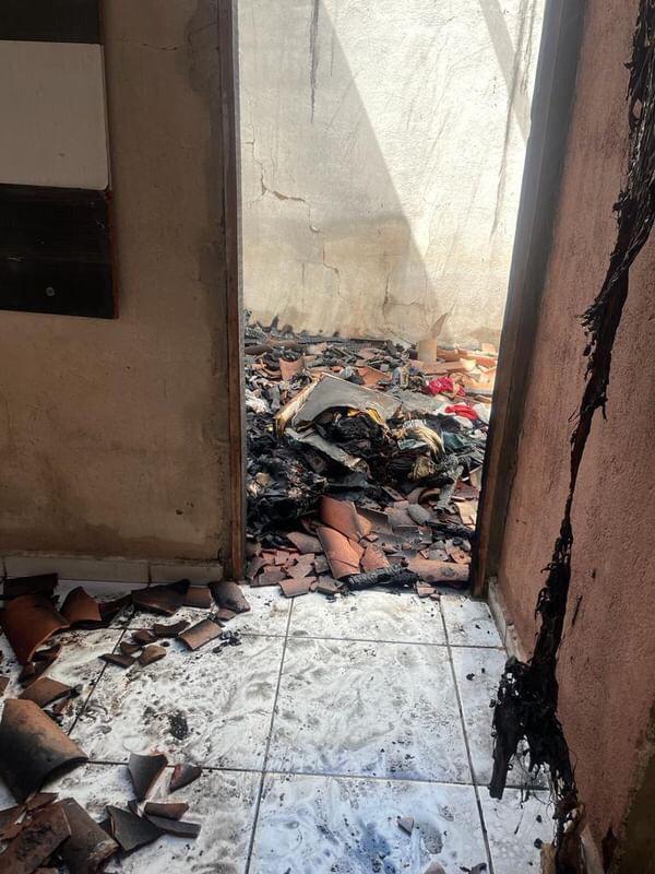 Incêndio destrói casa, e família perde tudo, em Igaracy
