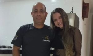 Cantora de forró Marcinha Sousa e o marido morrem afogados em carro