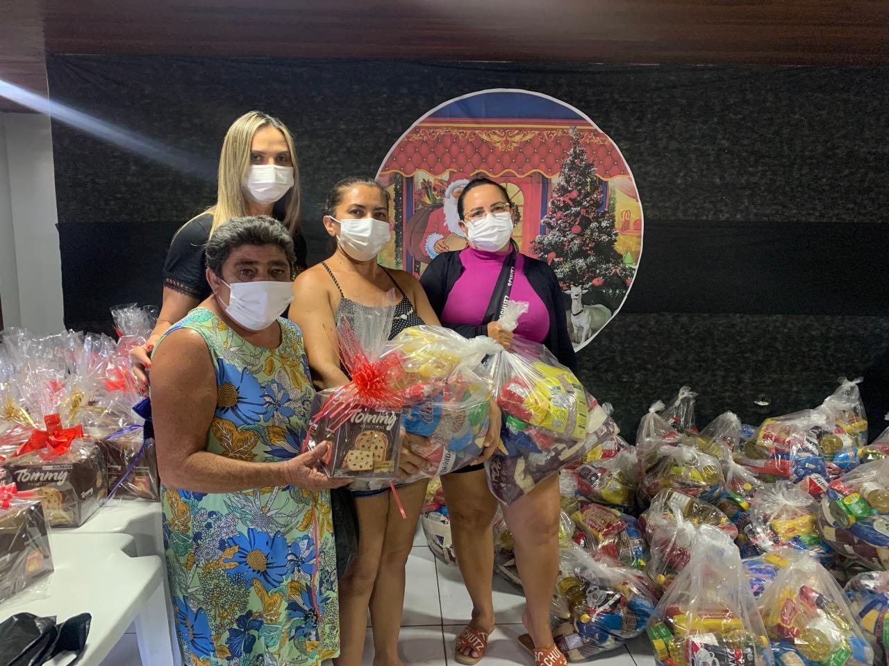 Prefeito Bal Lins anuncia distribuição de 6 mil cestas básicas para famílias carentes de São José de Piranhas