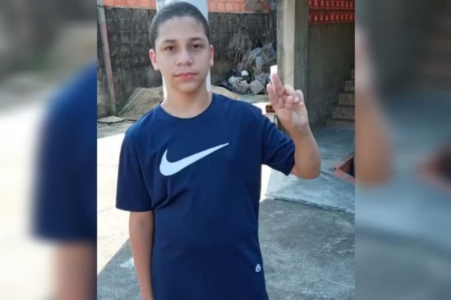 Adolescente de 13 anos morre após ser agredido por colegas de escola