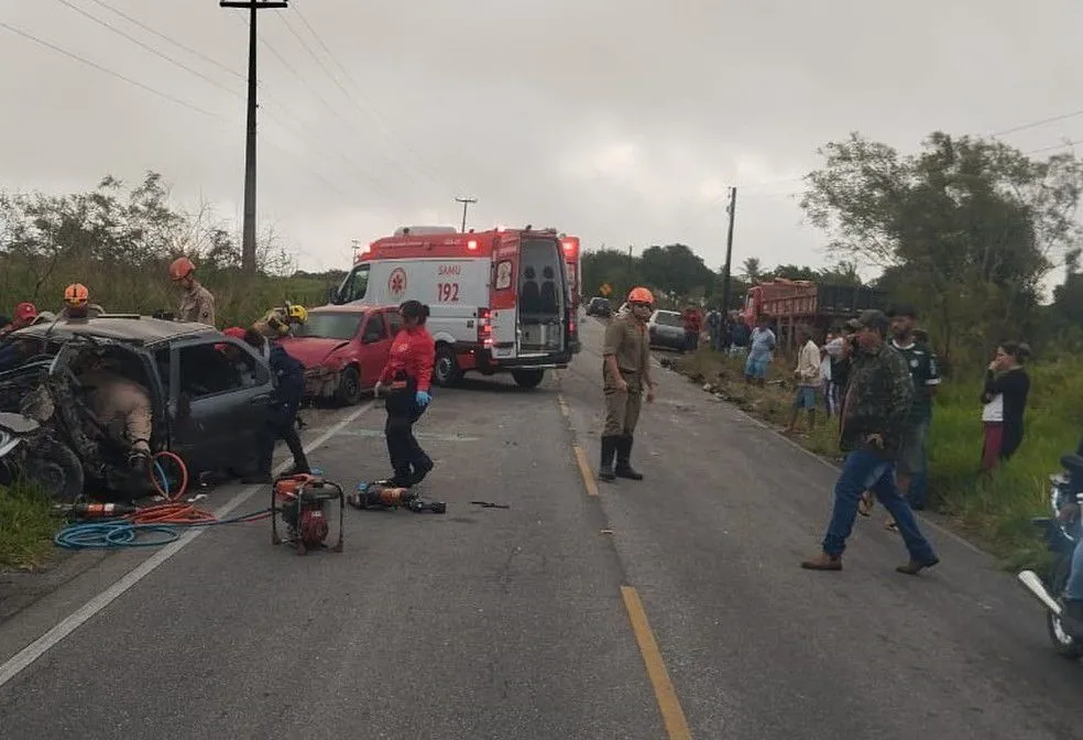 Na Paraíba velocidade e álcool provocam acidente deixando uma vítima fatal e 8 pessoas feridas.