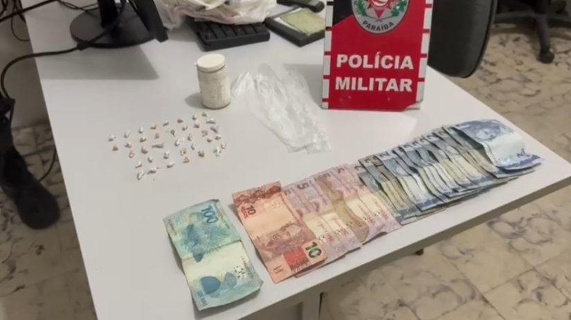 Suspeito de tráfico é preso com 37 pedras de crack e material para embalar drogas na cidade de Pombal