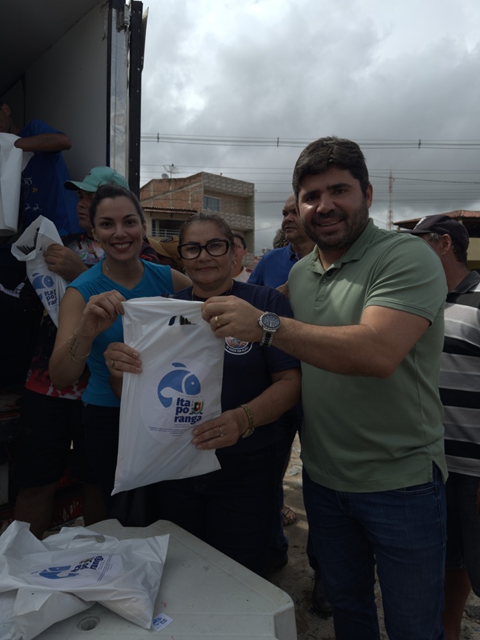 Prefeitura de Itaporanga realiza entrega de peixes a famílias cadastradas no Bolsa Família