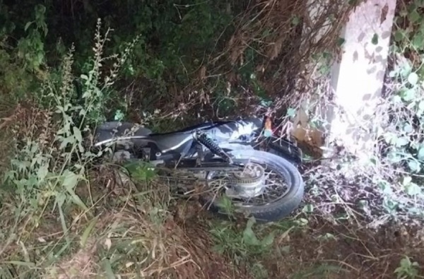 Acidente de moto na PB-325 mata um irmão e deixa outro ferido no sertão